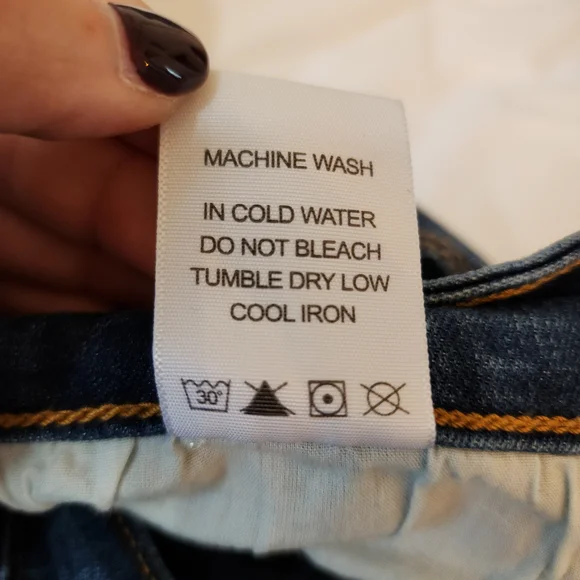 Judy Blue Anya Mid Rise Straight Leg Jean from Stitchfix - Picture 10 of 11